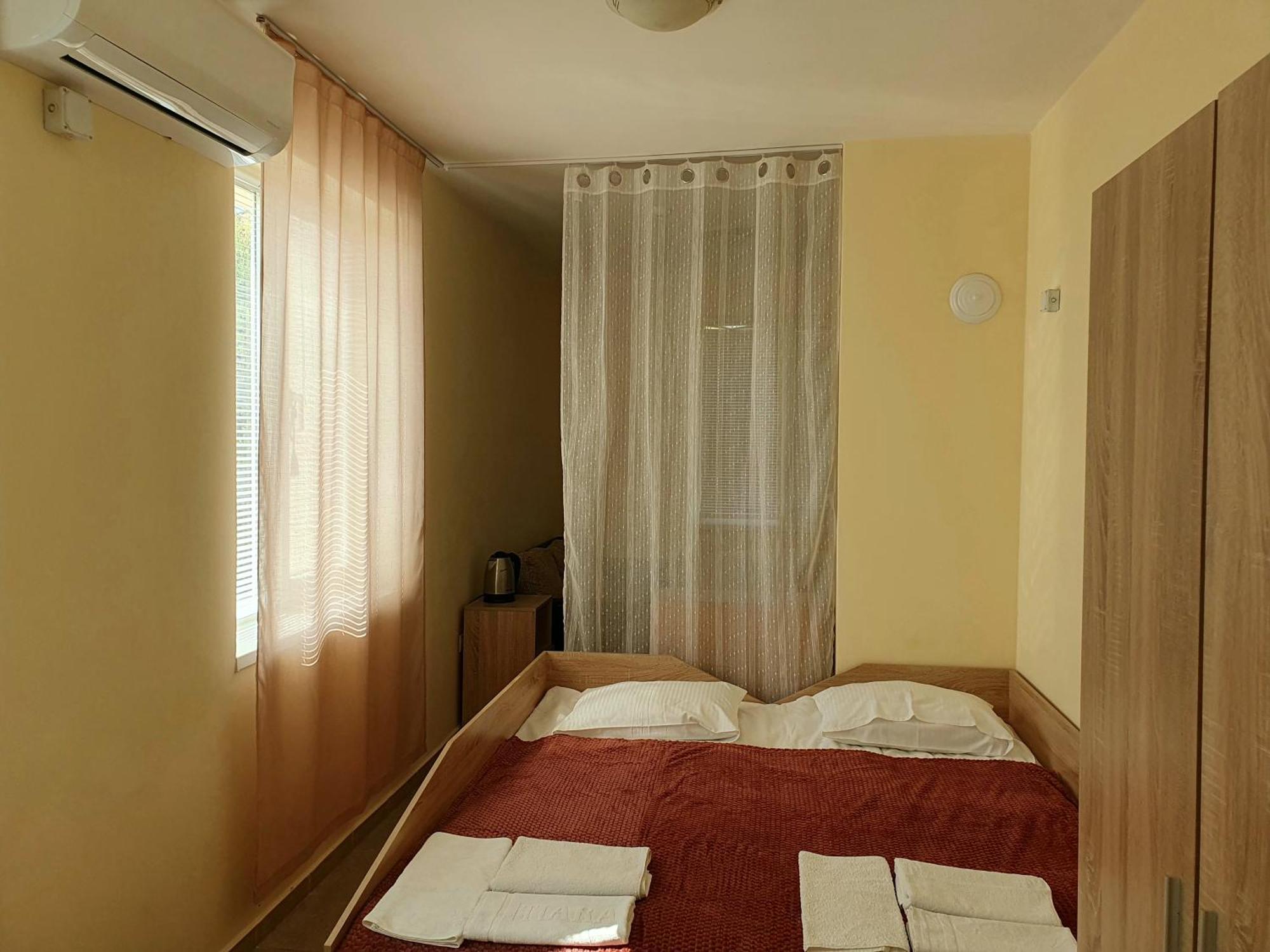 Viriks Hotel Burgas City Exterior foto
